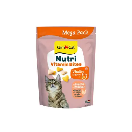 Вітамінізовані ласощі GimCat Nutri Vitamin Bites для дорослих котів мультивітаміни з куркою у формі серця 425 г