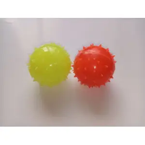 AnimAll Fun м'яч шипований з пищалкою 75 мм рожевий