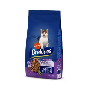 Сухий корм Brekkies Cat Sterilized для дорослих стерилізованих котів з куркою 1,5 кг