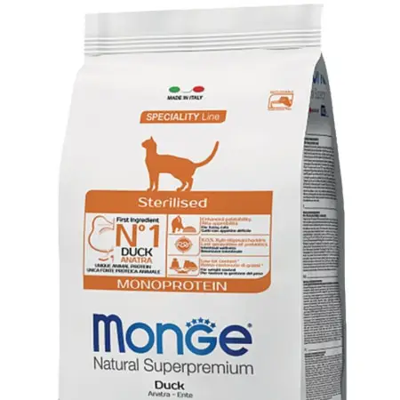 Сухой корм для стерилизованных кошек Monge Cat Sterilized с уткой 1.5 кг