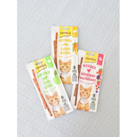 Ласощі GimCat SUPERFOOD М'ясні дуо-палички яловичина і яблука для котів, 3 шт